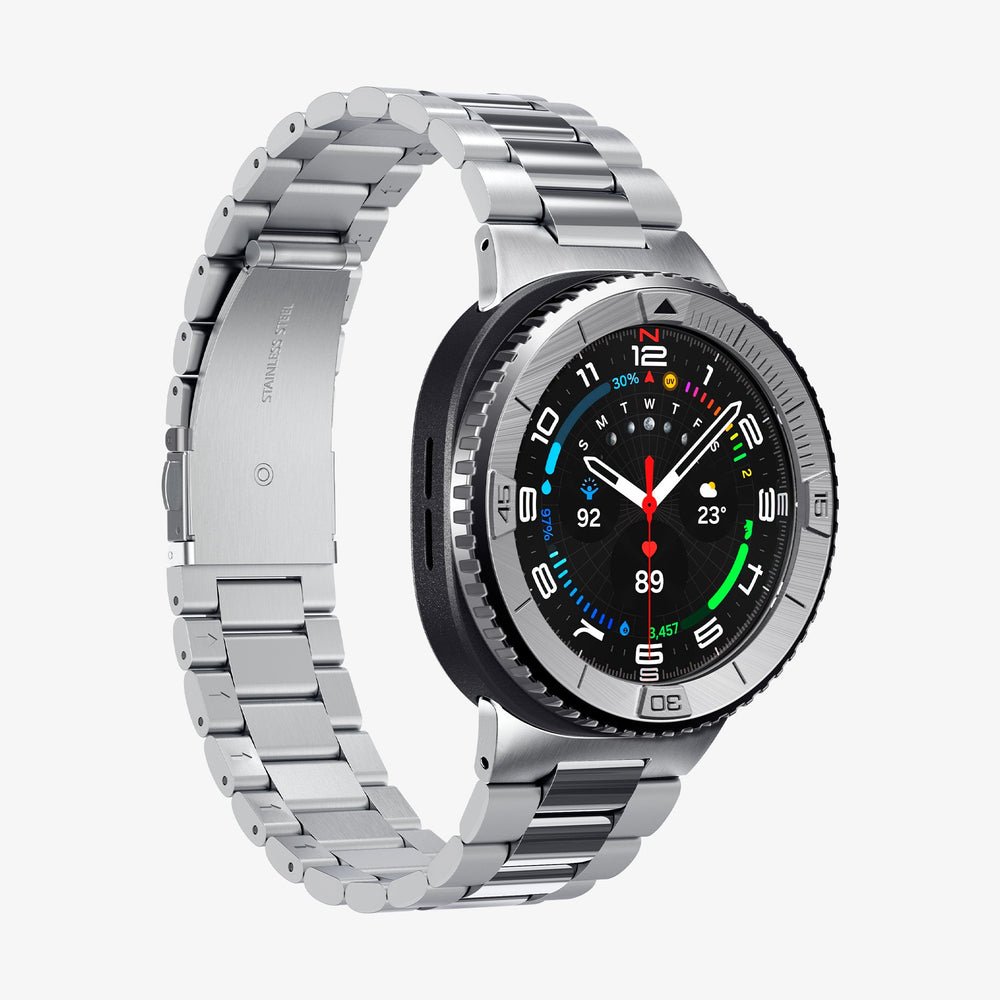 ACS10015 - Galaxy Watch 8 46mm Bezel Tune in sliver showing the front and partial side