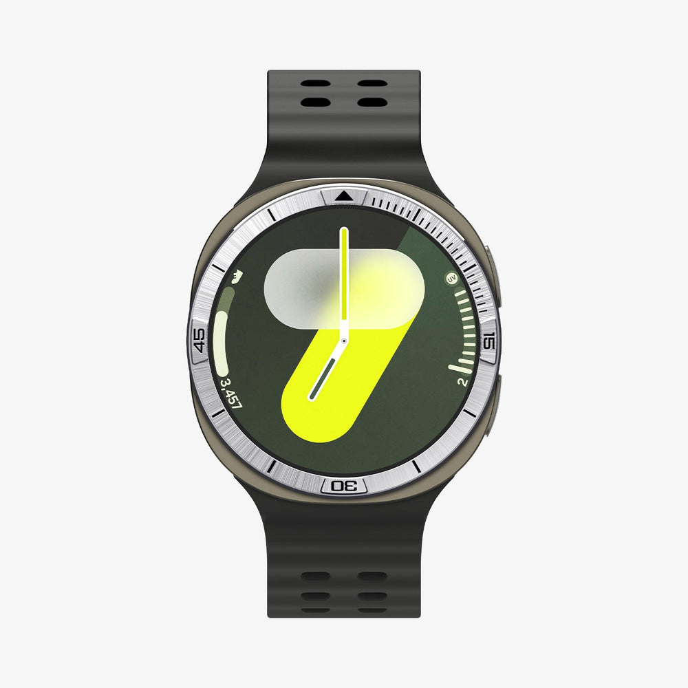 ACS10009 - Galaxy Watch 9 Bezel Tune in sliver showing the front